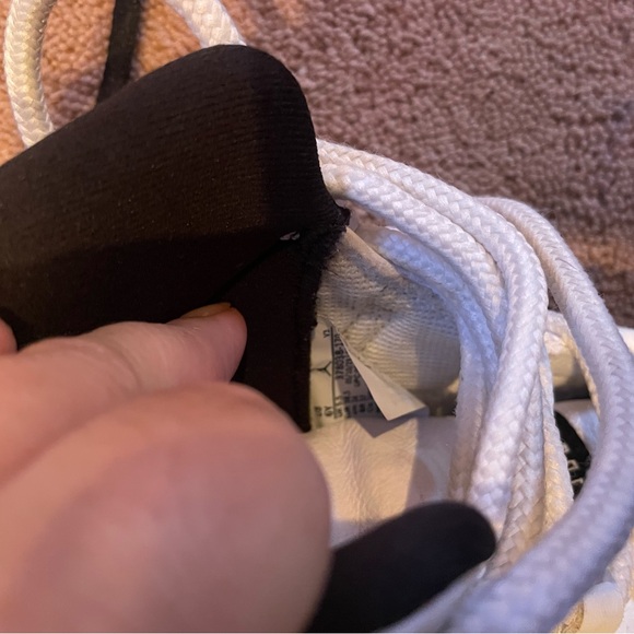 Air Jordan 11 Retro GS 'Gratitude / Defining Moments'- size 6y - Picture 6 of 6